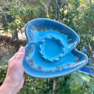 VTG ATOMIC ERA MCM Aqua blue Gold Gray Drip GLAZE POTTERY Shaped ASHTRAY
9” x 8”